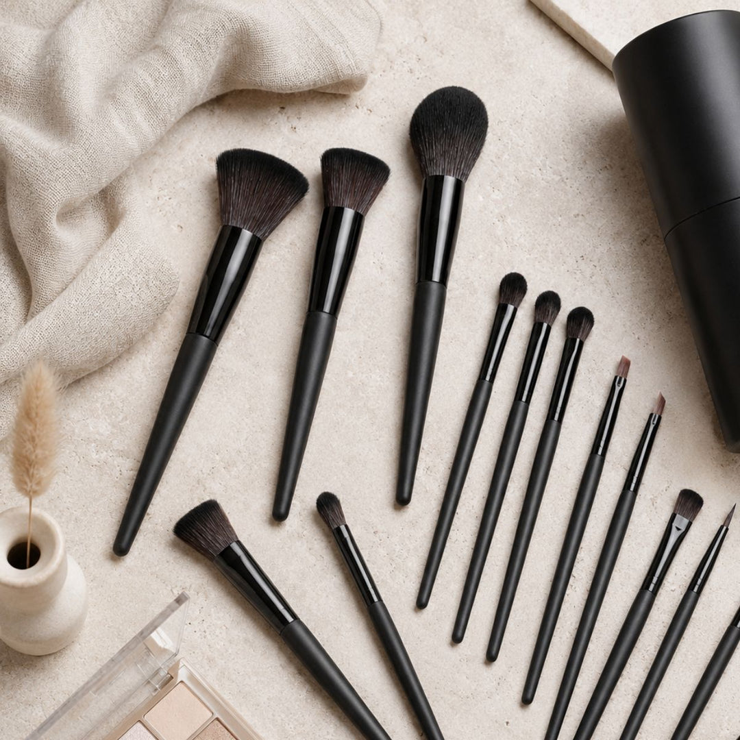 Technique PRO Raven Makeup Brush Set - 18 Professional Brushes