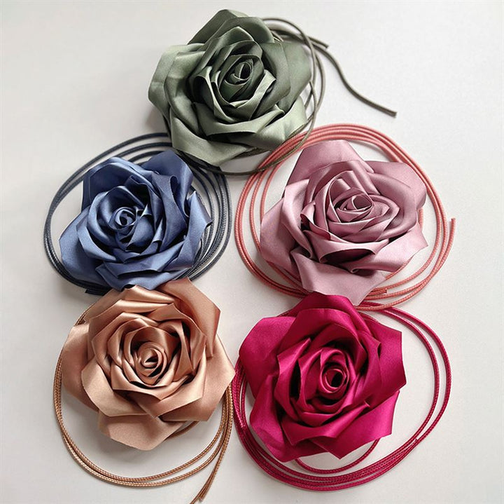 Chris Rubin Rosalia Choker Necklace - Dust Green - | Fashiongirl