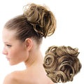 Messy Bun Haargummi mit lockigem Kunsthaar – Dark Blond Mix – Haaraccessoires | Fashiongirl