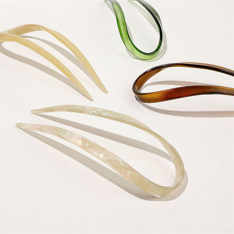 SOHO Channe Hairpin - Ivory - Hair Accessories | Fashiongirl