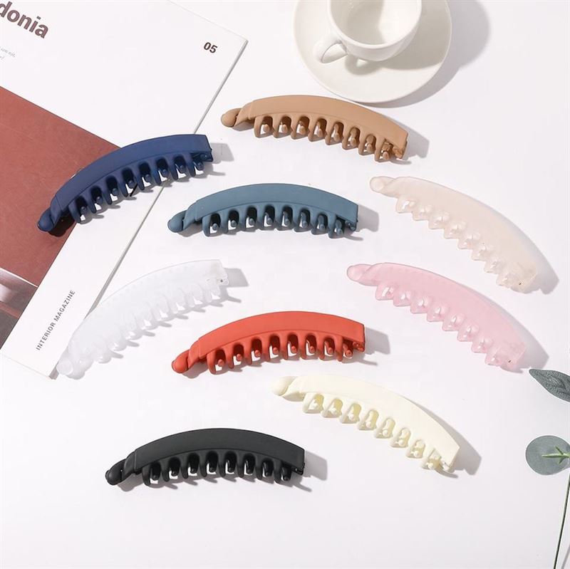 SOHO Idis Banana Hair Clip - White - | Fashiongirl