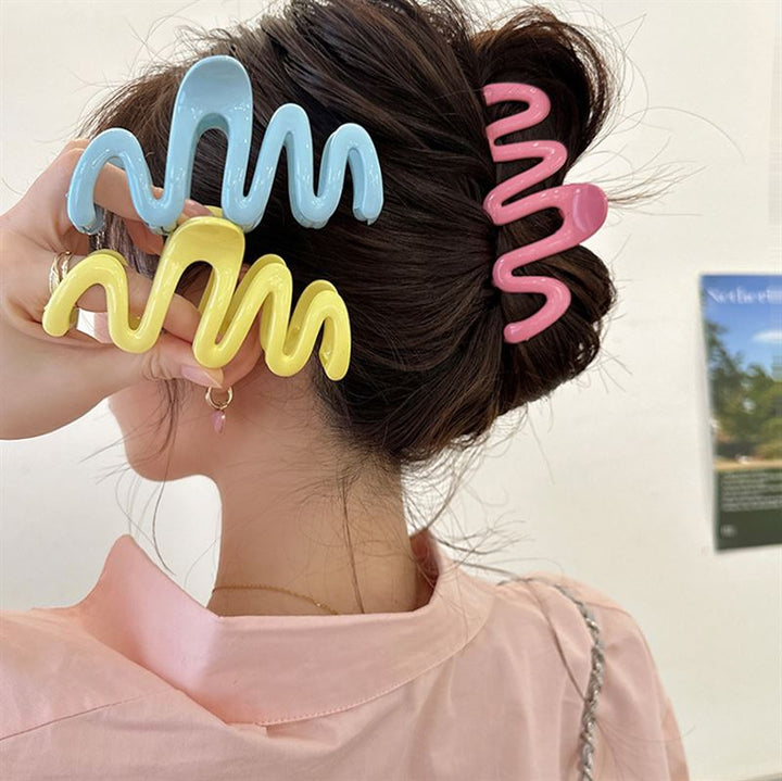 SOHO Malik Hair Claw - Pink - Hair Accessories