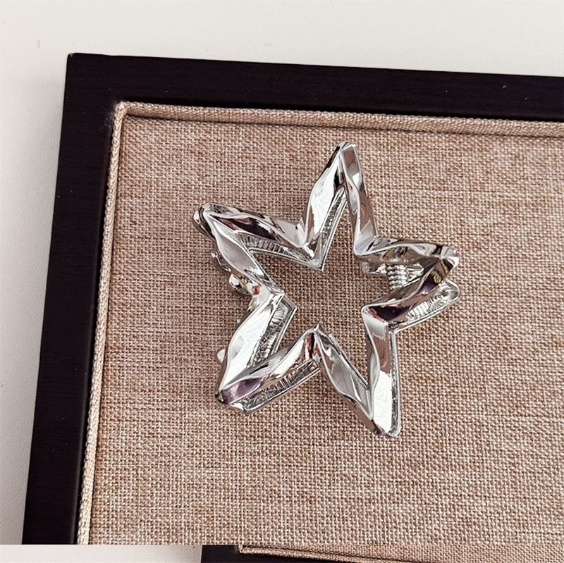 SOHO Star Metal Hair Claw - Silver - Hair Accessories