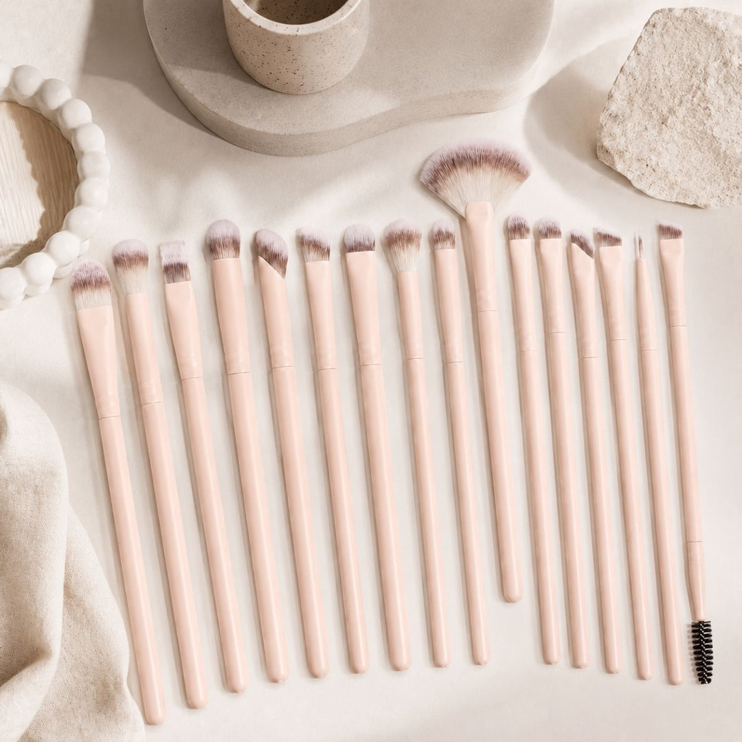 Technique PRO Keen Eyeshadow, Eyebrow & Detailing Makeup Brush Set (16 Pcs) - Brush sets - Technique PRO